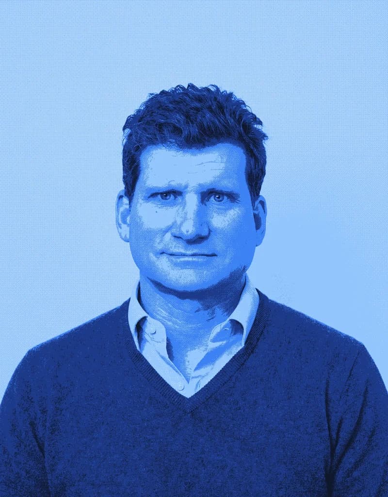Portrait of Gordon Caplan, Chairman and Founder of Dillion AI